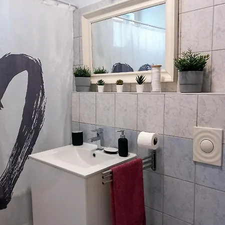 Ap To You Apartment