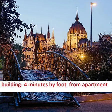 2 Rooms Between Of Chain Bridge, Cathedral, Parlament,Castle Area Apartment