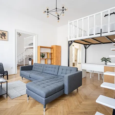 Setting Sun Apartment *