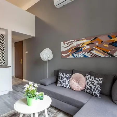 Appartamento Deluxe Akacfa In The Heart Of *
