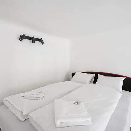 Setting Sun Apartment Budapest