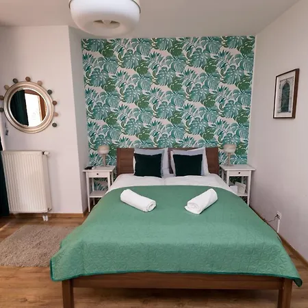 Lovag Apartment