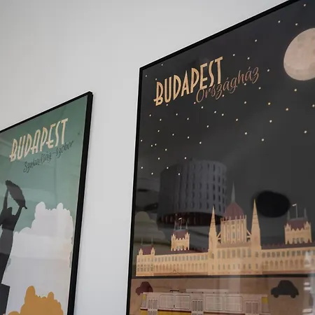 Youth Motive With Gallery Budapest