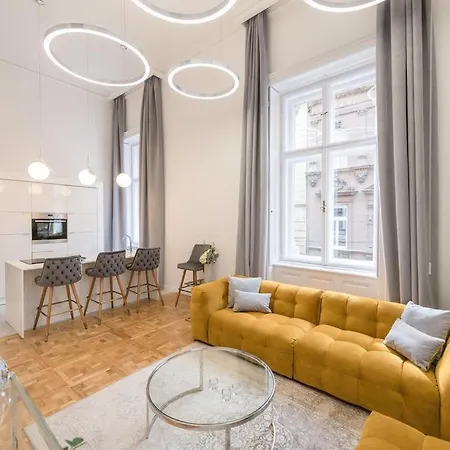 Apartment 2br2ba Andrassy Free Parking Budapest
