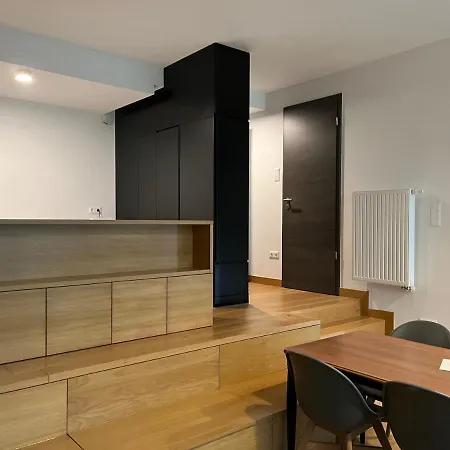 22 Dandar Park * Budapest