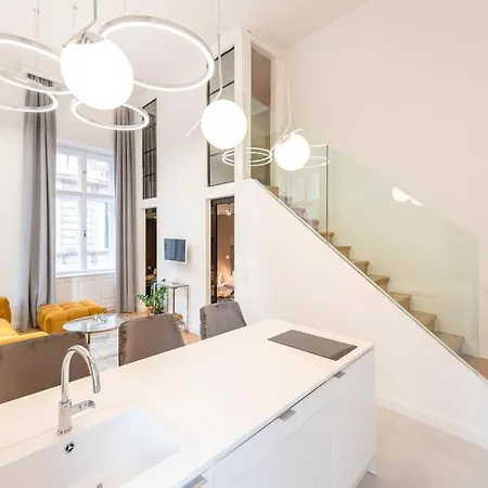 2br2ba Andrassy Free Parking *