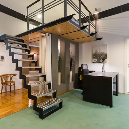 Z Loft Apartment