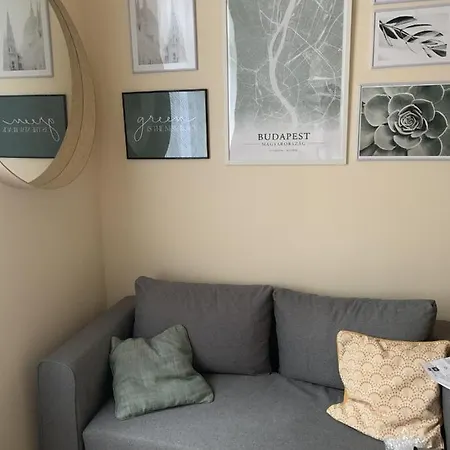 R74 - Your In Apartament *