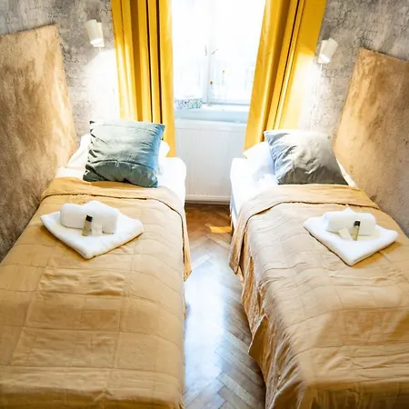 Free Parking Chain Bridge 4ppl, 2bdrm, Wifi, Smart Tv, Ac *