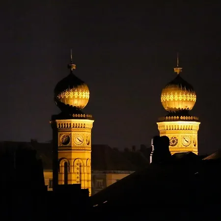 Artemisia Luxury Balcony Ii Apartment Budapest
