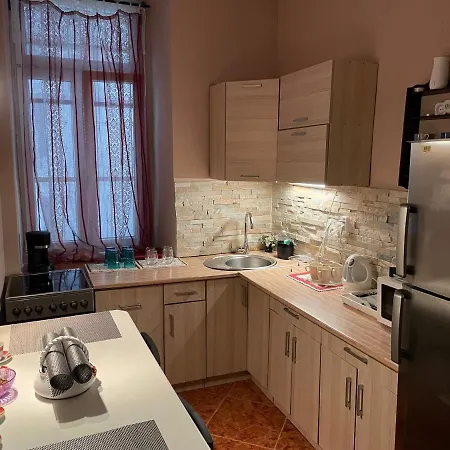 Apartament Clark Apartman **