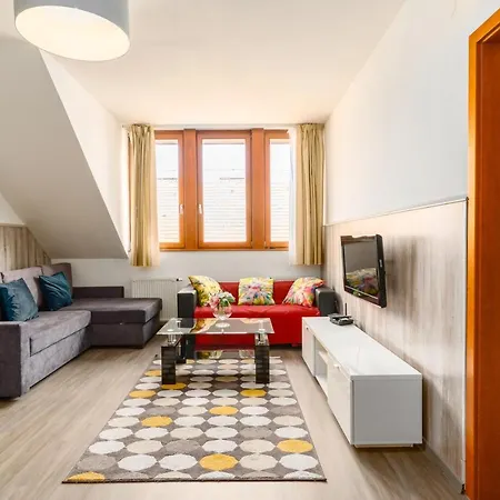 Lovag Charming In The Center-ac Apartment