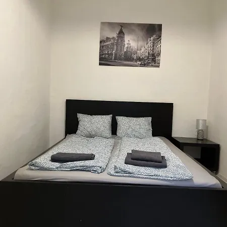 L8 Apartment