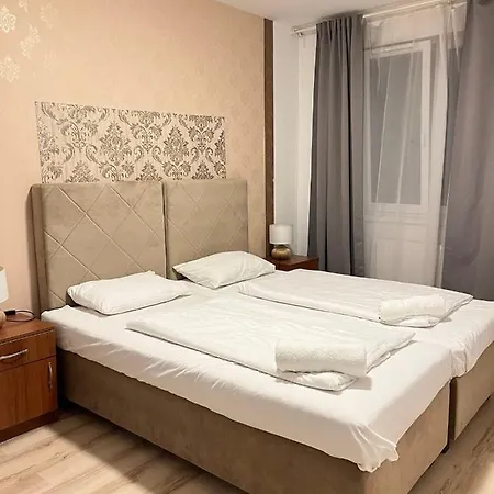Apartamento Corvin Rose *
