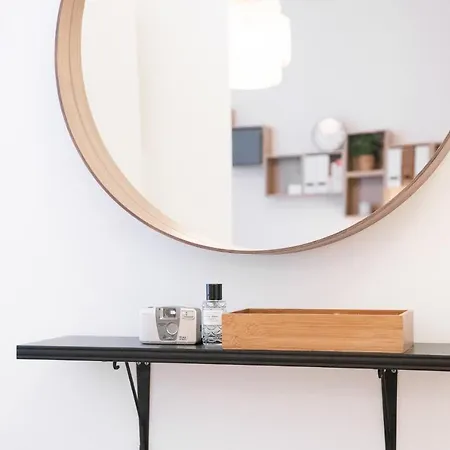 Apartment Scandi Custom 2-bdr