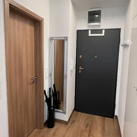 Luxe Studio With City Center Vibe Apartment Budapest
