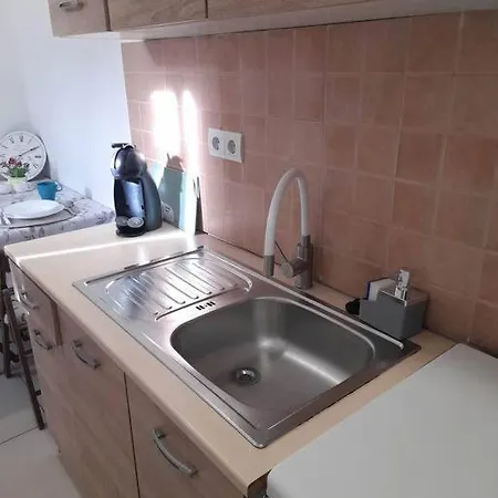 Always A Huge Sale! Apartment *