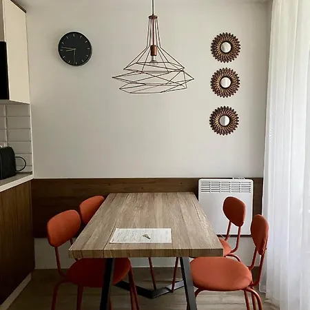 New In The Center Apartment *