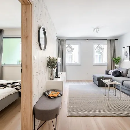 Cosy Tolnai Apartment *