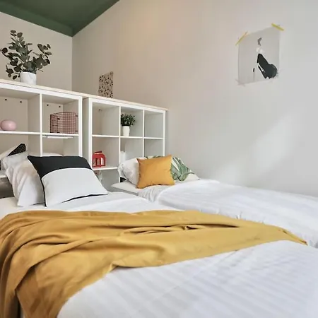 Unwind In Style W Sauna Dsgn 2br Apartment