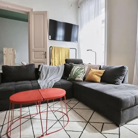 Apartment Unwind In Style W Sauna Dsgn 2br