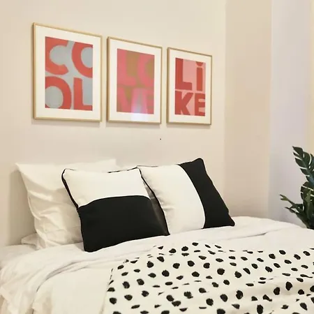 Apartment Unwind In Style W Sauna Dsgn 2br Budapest