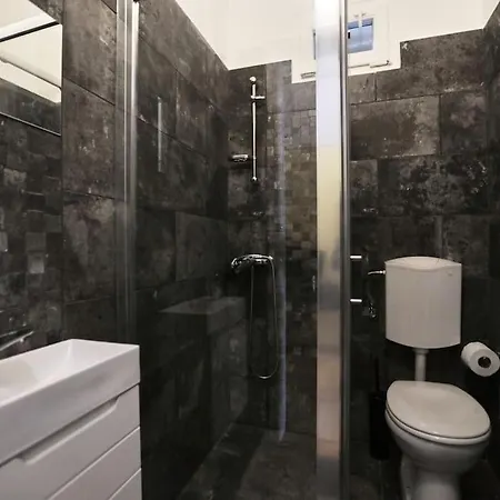 Apartment Unwind In Style W Sauna Dsgn 2br Budapest