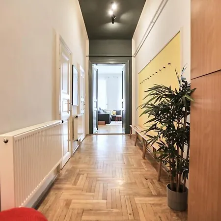 Unwind In Style W Sauna Dsgn 2br Apartment Budapest