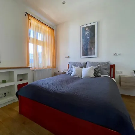 Penthouse W Private Rooftop And Free Parking Apartment Budapest