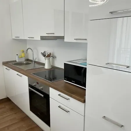 Apartment Luxe Studio With City Center Vibe