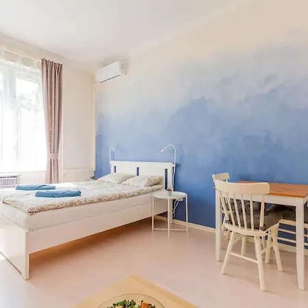 Perl Apartment- Air Conditioned, Cozy Near Varosliget Apartment *