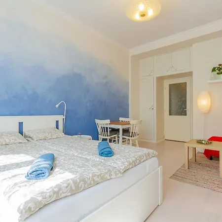 Perl Apartment- Air Conditioned, Cozy Near Varosliget