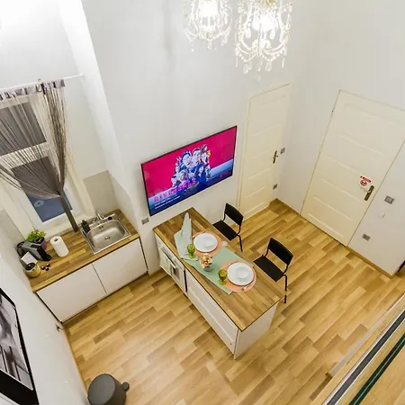 W17cozy 10min Walk To Parliament & Friendly Host *