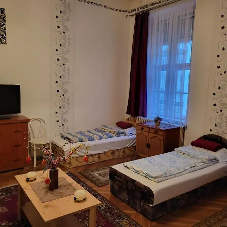 Gr3 * Budapest