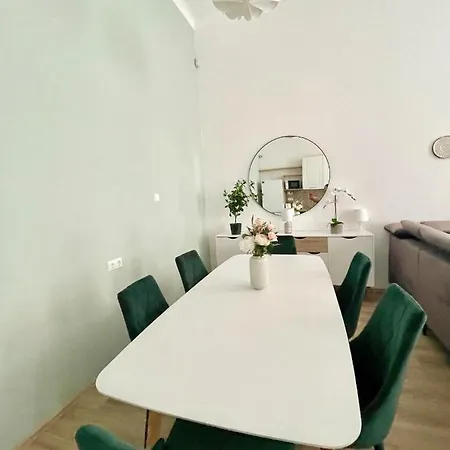 Design Luxury Asboth #freeprkng דירה
