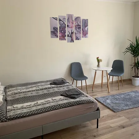 Vilagos, Kellemes Lakas, Jo Koezlekedessel * Budapest
