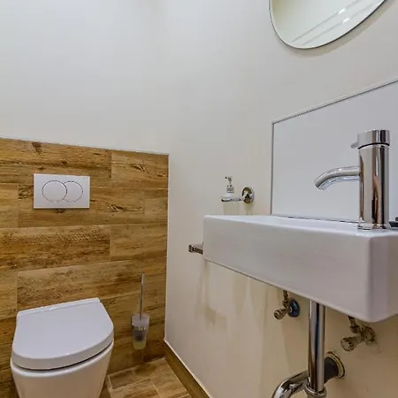 Supercentral Boutique Apartment