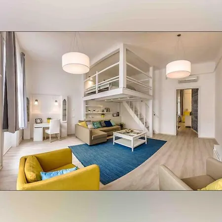 Bracing At Downtown Apartment Budapest