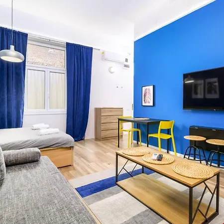 Stylish Blue In The Heart Of Apartment *