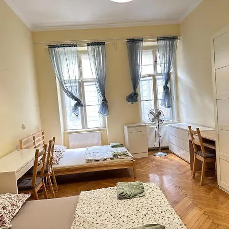 Aparthotel Kalvin Ter