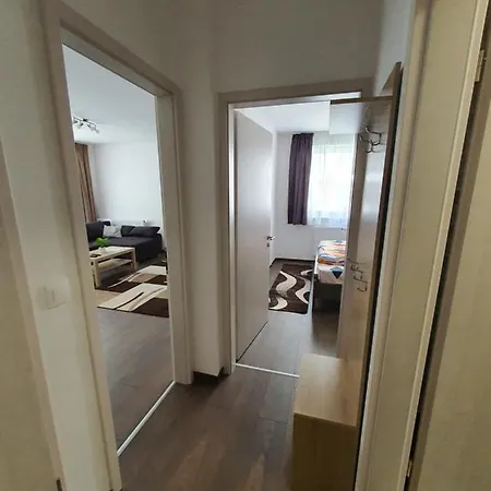 Apartment Park West - Free Parking