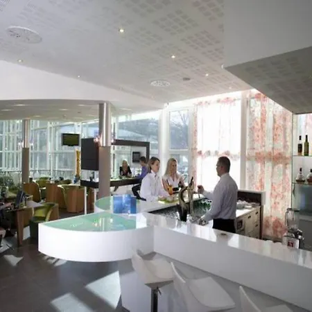 Novotel