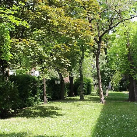 Next To The River Apartment Budapest