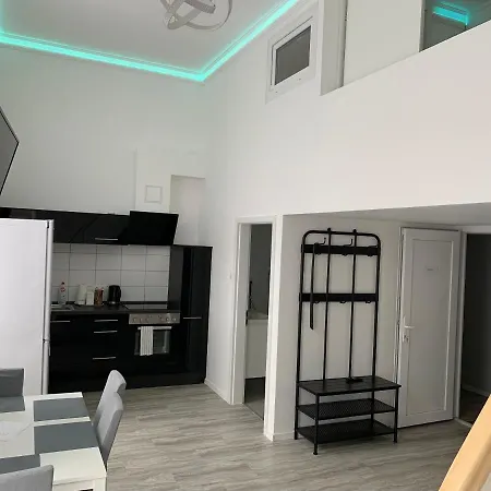 Balcony Gallery בודפשט