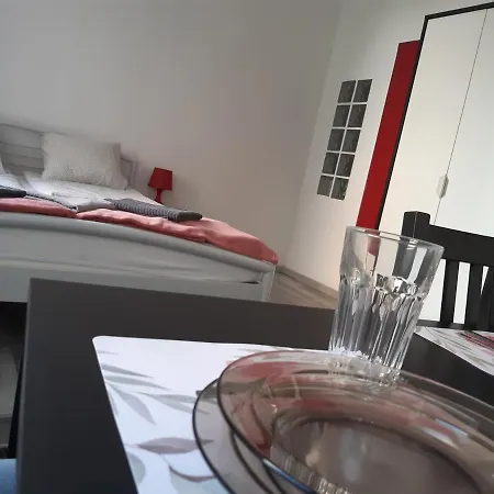 Apartment Small At Corvin Negyed Budapest