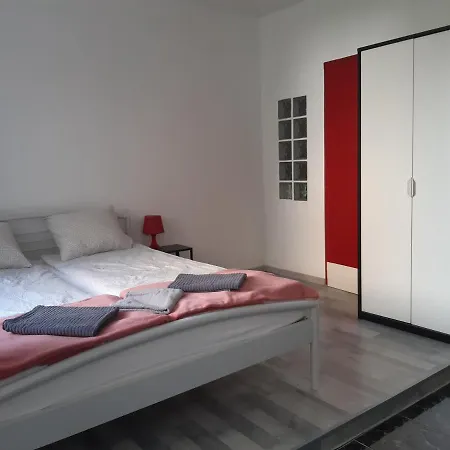 Apartment Small At Corvin Negyed Budapest