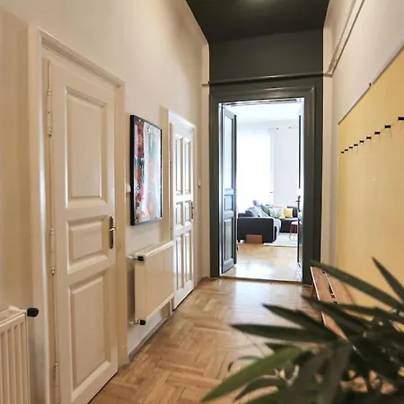 Unwind In Style W Sauna Dsgn 2br Budapest