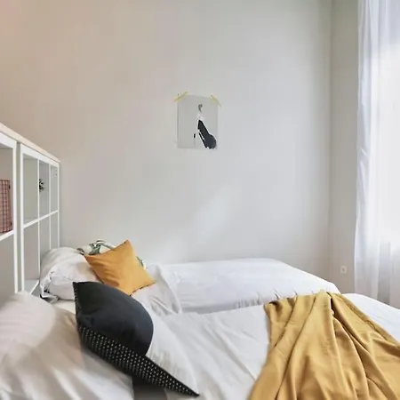 Apartment Unwind In Style W Sauna Dsgn 2br