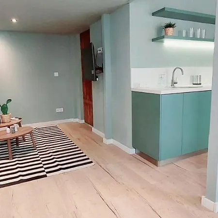 Apartment A+ Downtown Akacfa *