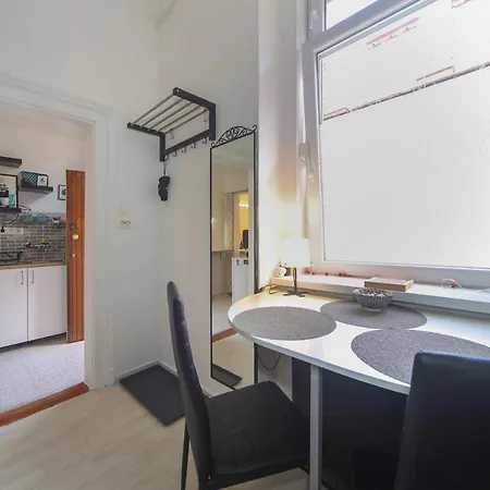 Cosy With Airconditioner Budapest